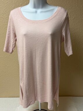 4/$20 J. Jill Pale Pink Scoop Neck Tee